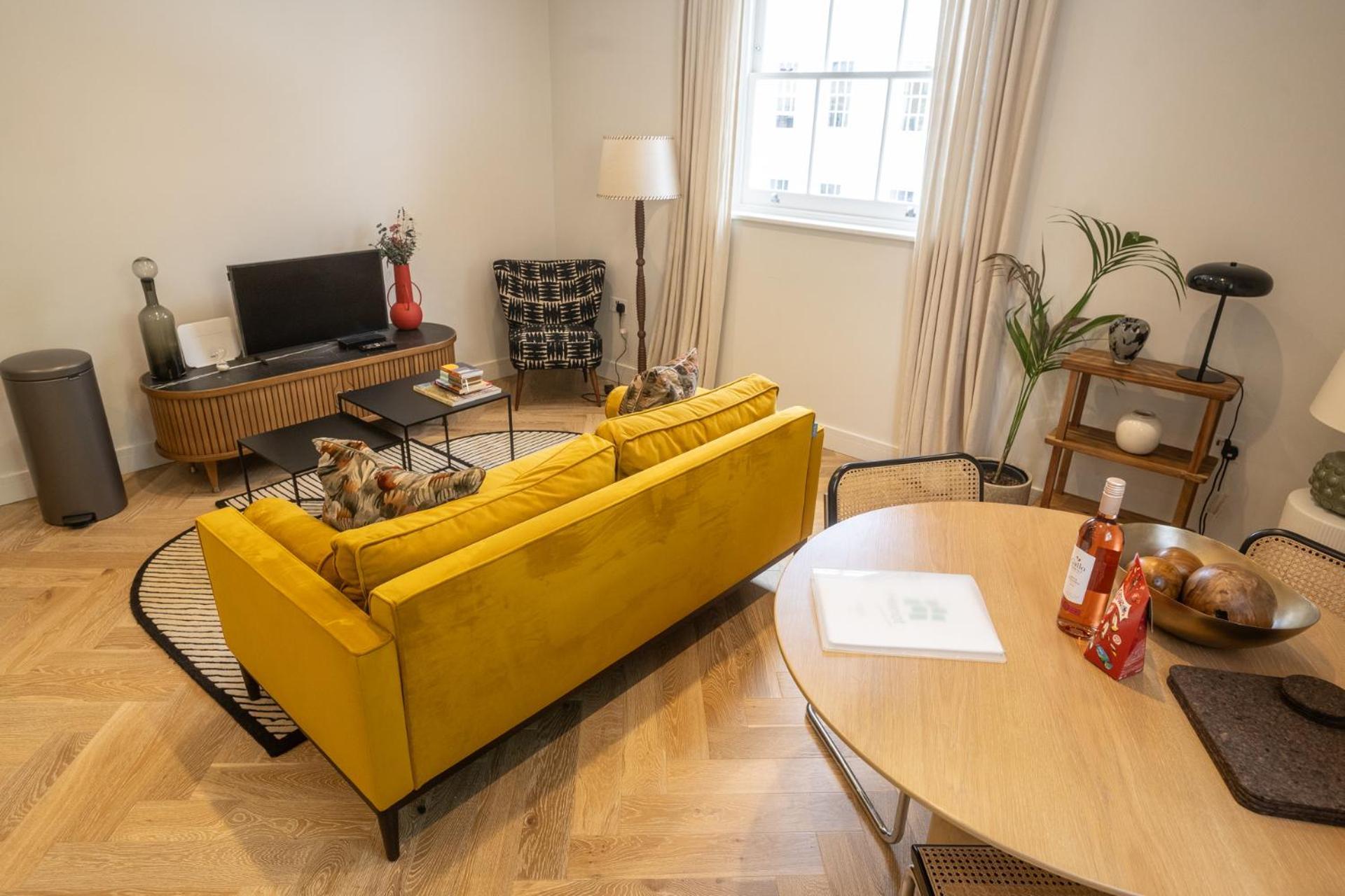 Modern, Stylish Newly Refurbished 2Nd Floor Apartment In Fitzrovia Londra Esterno foto