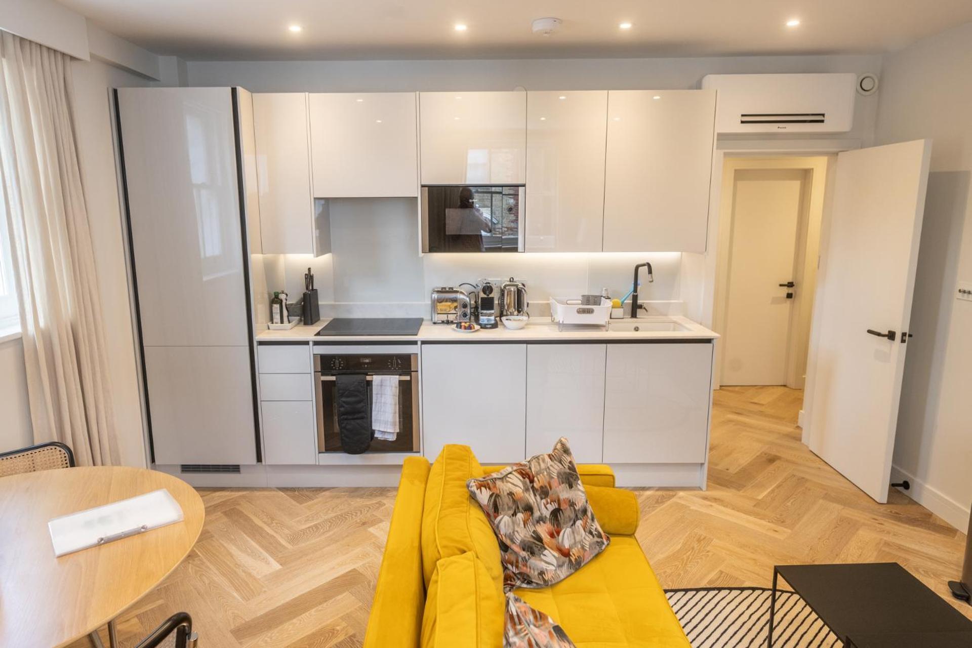 Modern, Stylish Newly Refurbished 2Nd Floor Apartment In Fitzrovia Londra Esterno foto