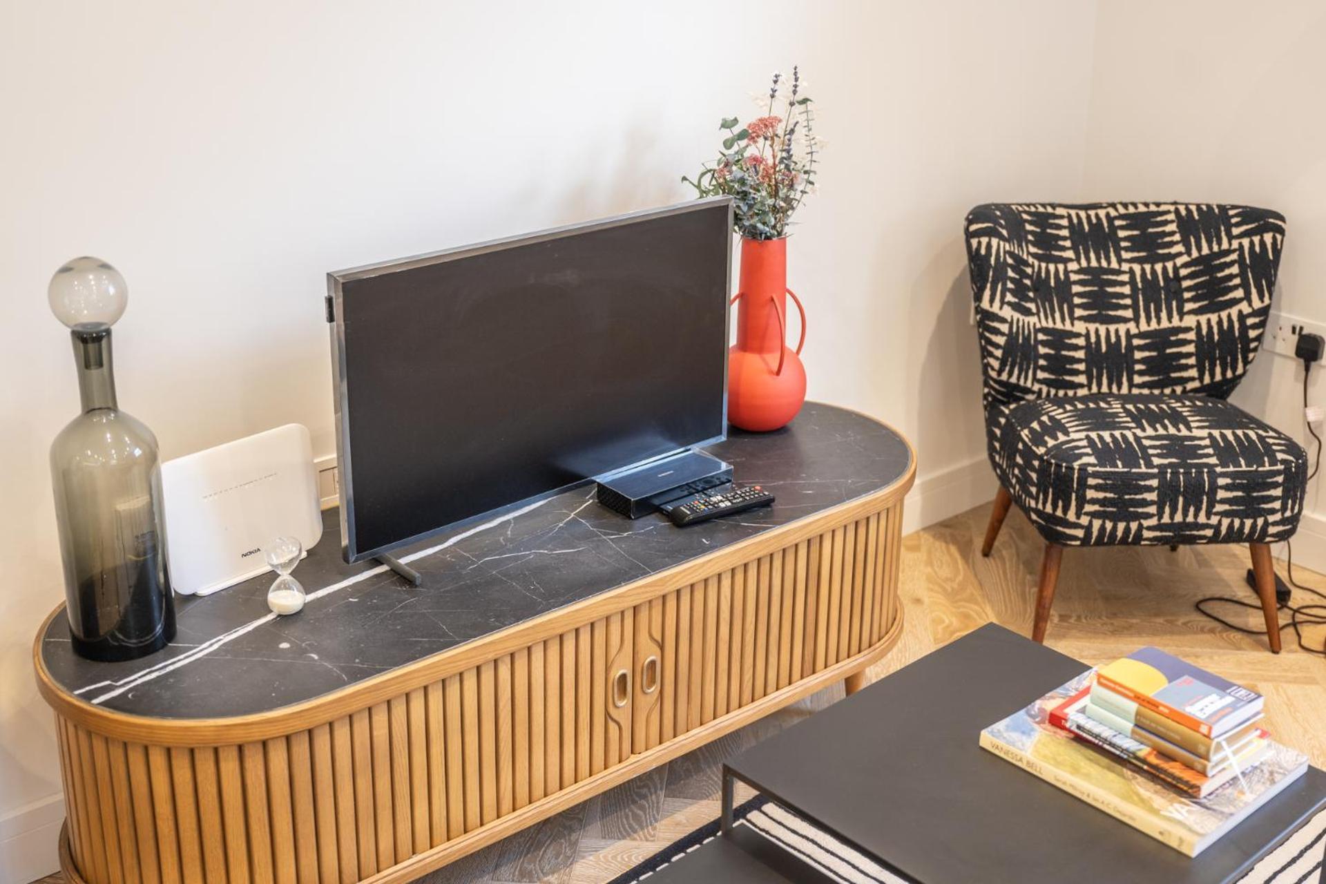 Modern, Stylish Newly Refurbished 2Nd Floor Apartment In Fitzrovia Londra Esterno foto