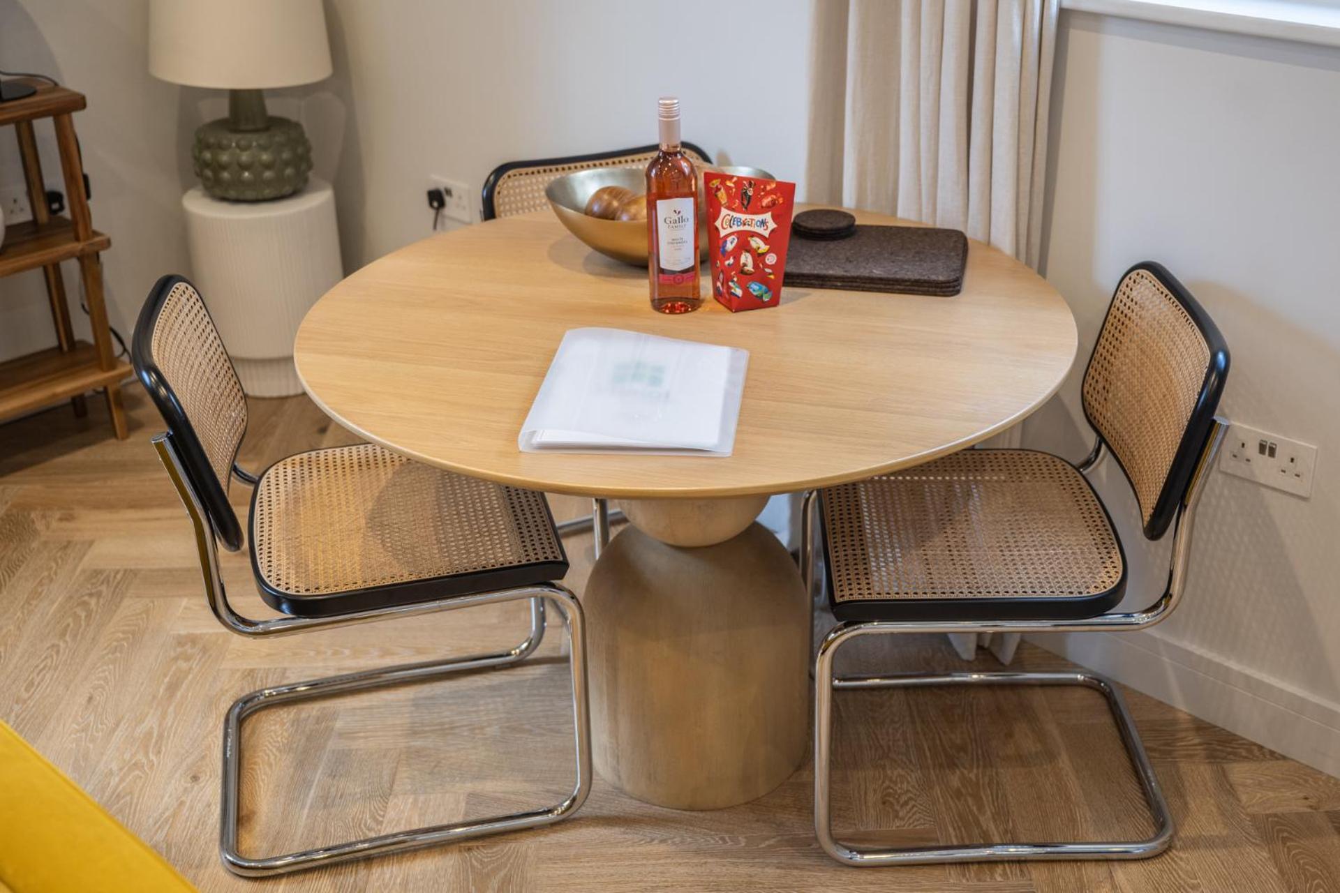 Modern, Stylish Newly Refurbished 2Nd Floor Apartment In Fitzrovia Londra Esterno foto