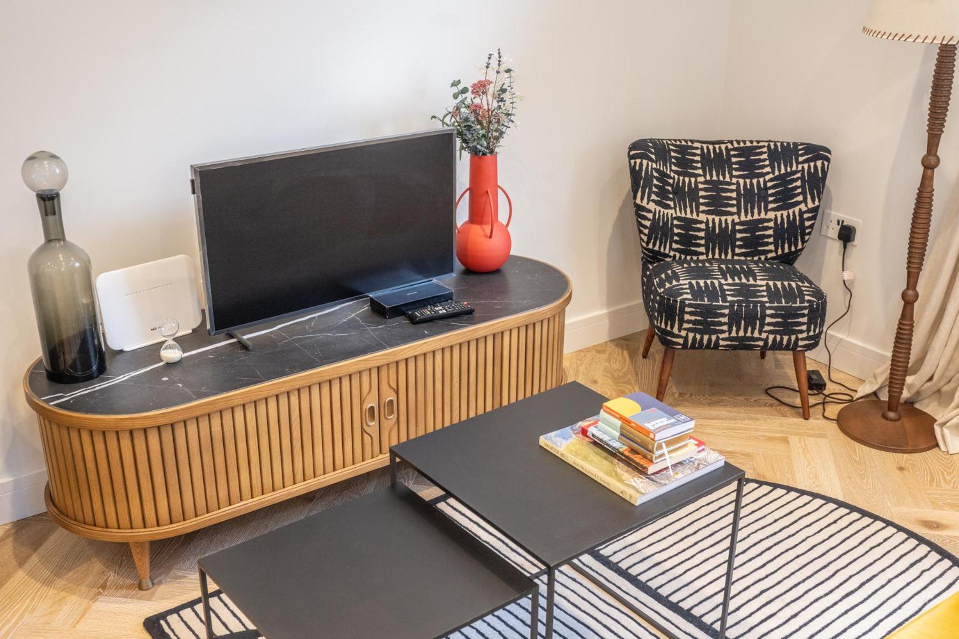 Modern, Stylish Newly Refurbished 2Nd Floor Apartment In Fitzrovia Londra Esterno foto